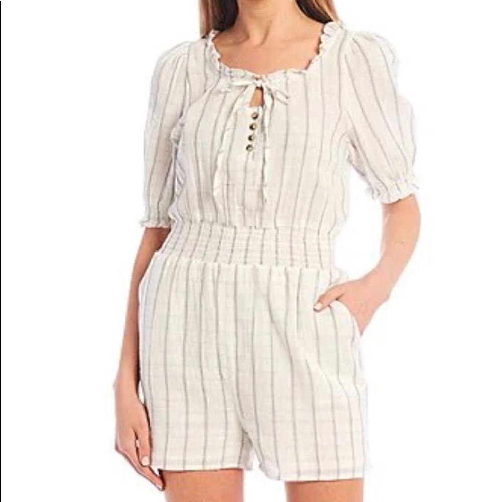 C&V Chelsea & Violet Striped Romper Medium